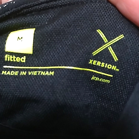 XERSION Tank Top Athletic Sport, Fitted with Built in Bra.(Womans Medium) - Picture 8 of 14